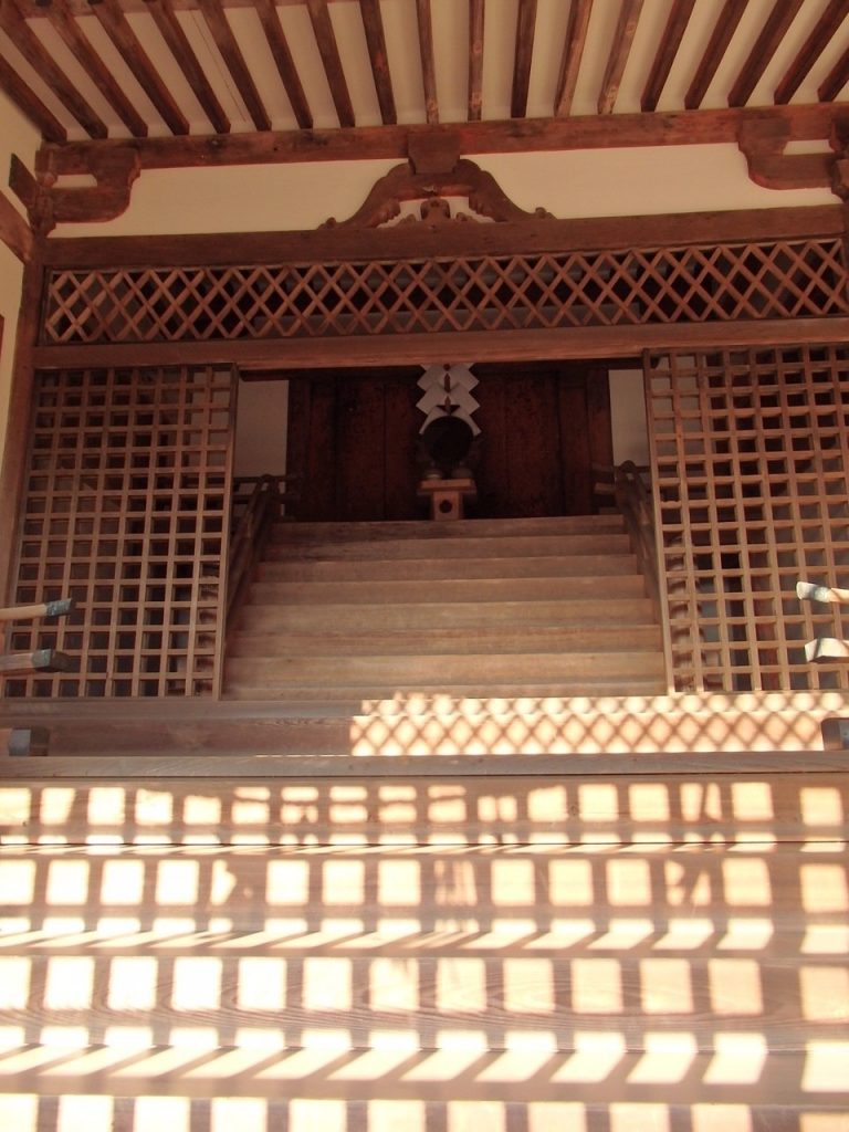世界遺産　宇治上神社 本殿　世界最古の神社建築　ズーム